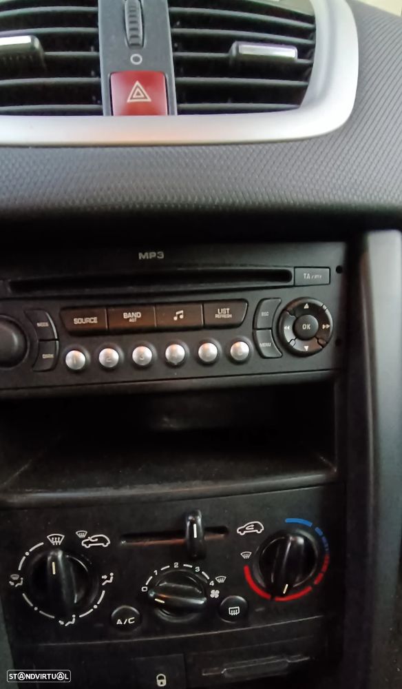 Peugeot 207 1.4 16V Sport - 7