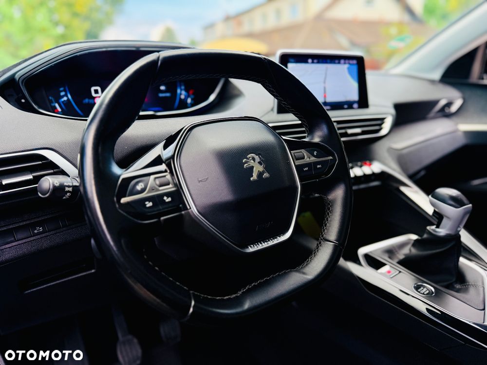 Peugeot 5008 1.5 BlueHDi Allure Pack S&S - 11