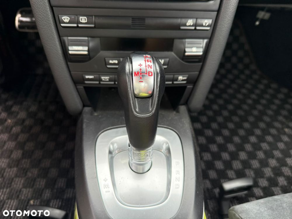 Porsche Cayman - 22