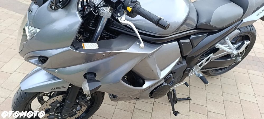 Suzuki GSX - 15
