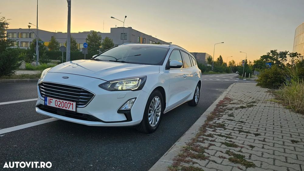 Ford Focus 1.5 EcoBlue Start-Stopp-System TITANIUM - 2