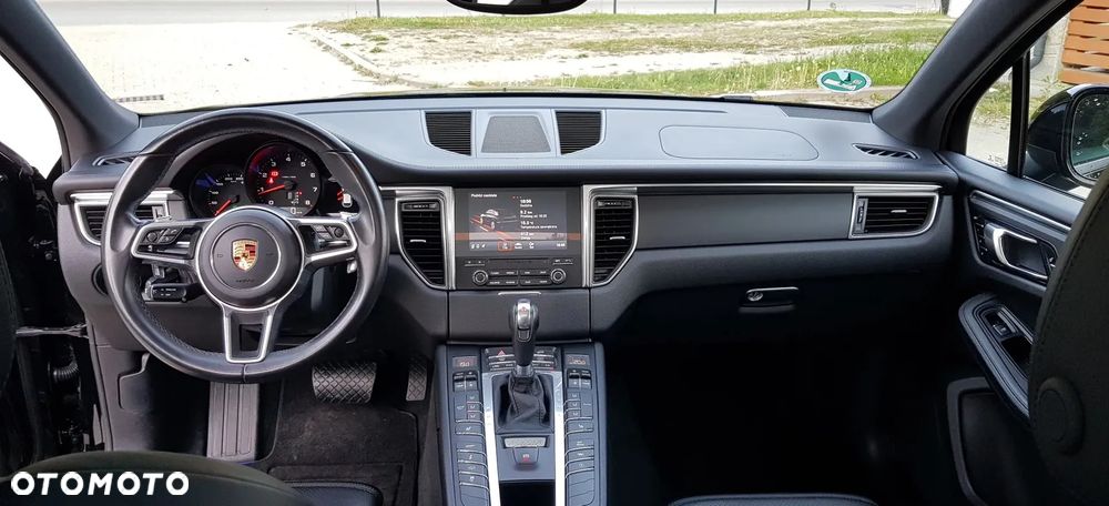 Porsche Macan Standard - 10