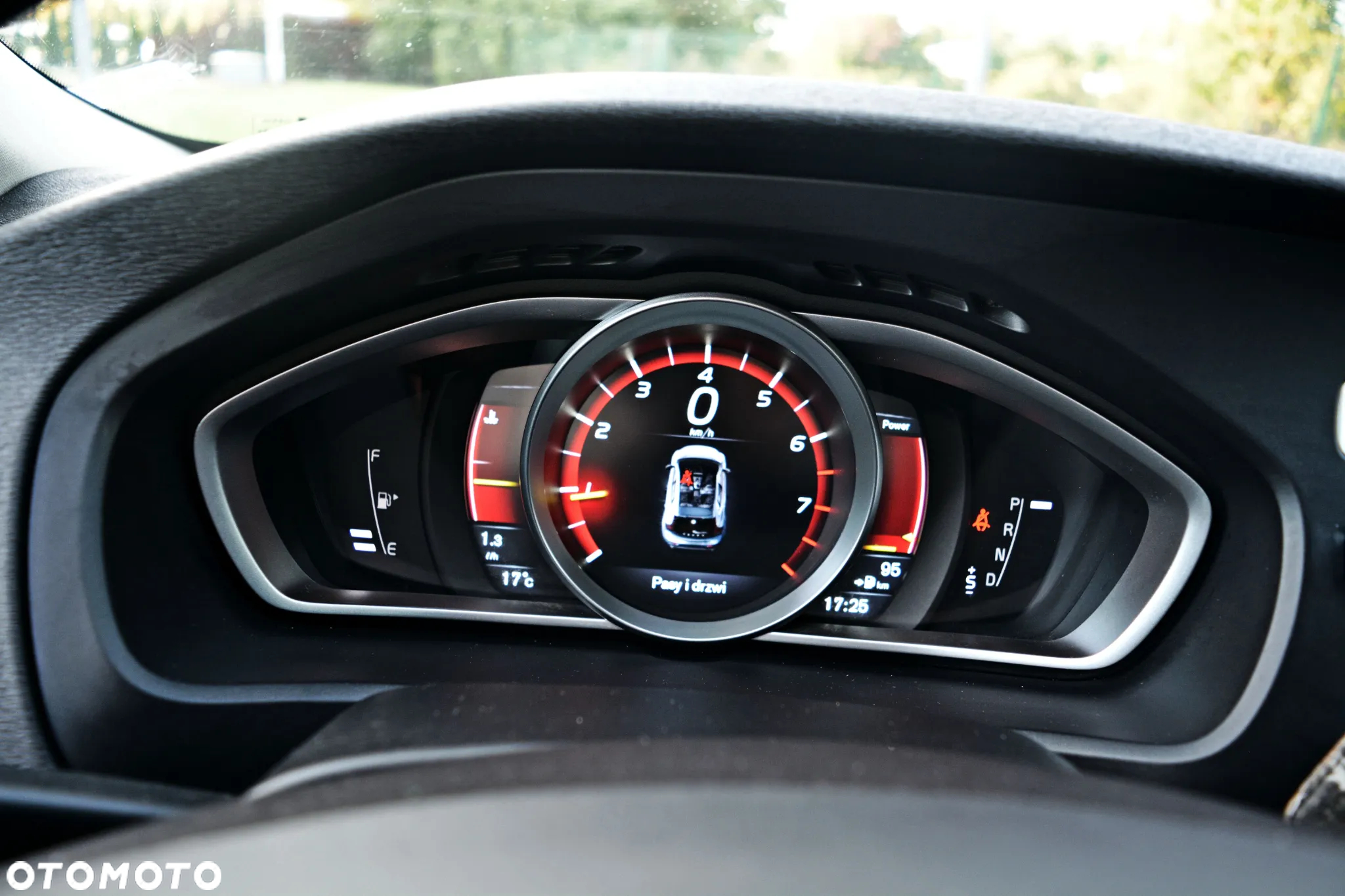 Volvo V40 T2 Geartronic Linje You - 18