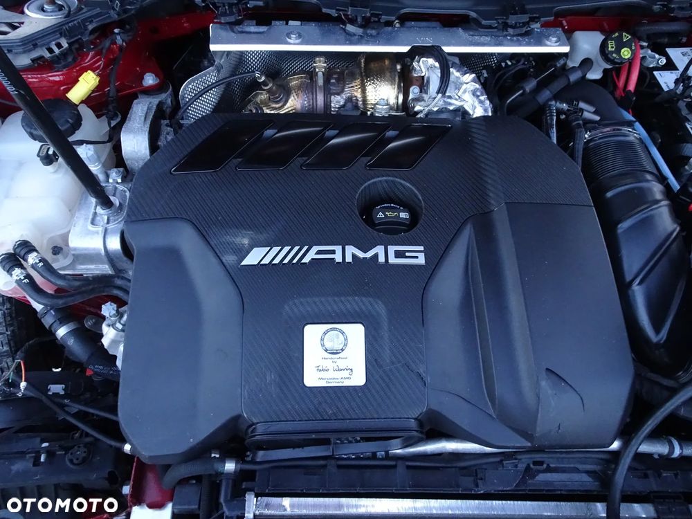 Mercedes-Benz GLA - 25