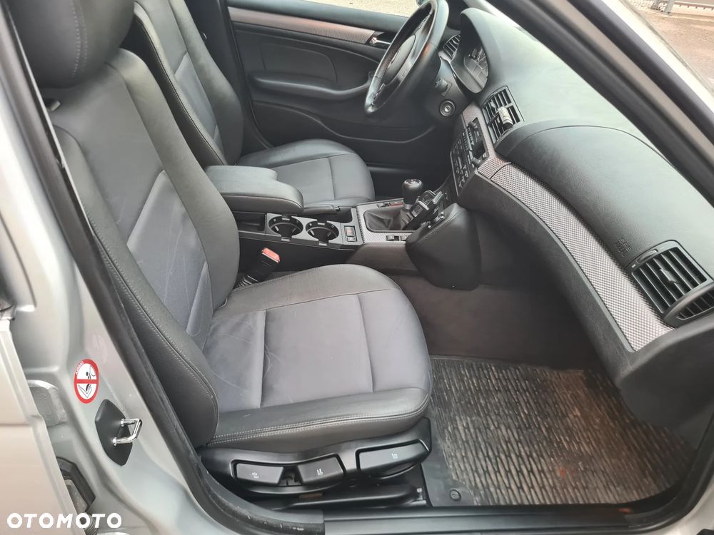 BMW Seria 3 318i - 13