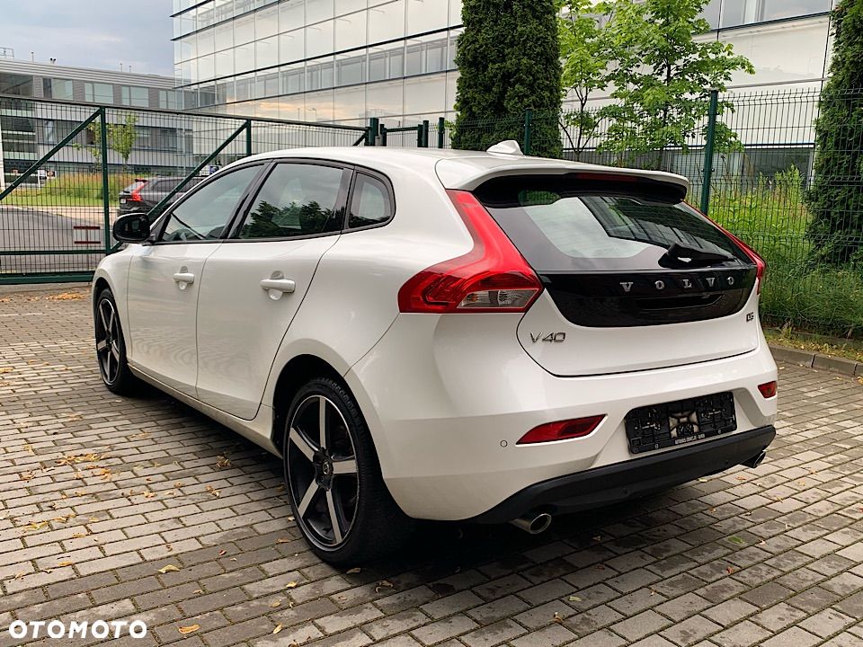 Volvo V40 - 11