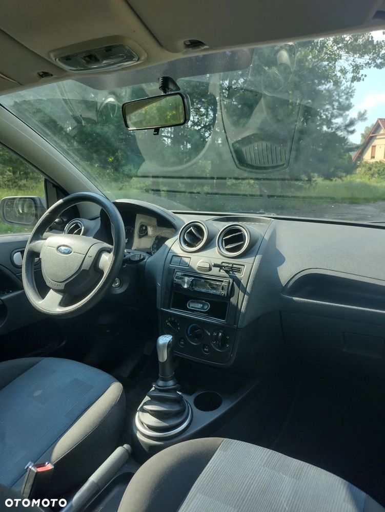 Ford Fiesta 1.3 - 12