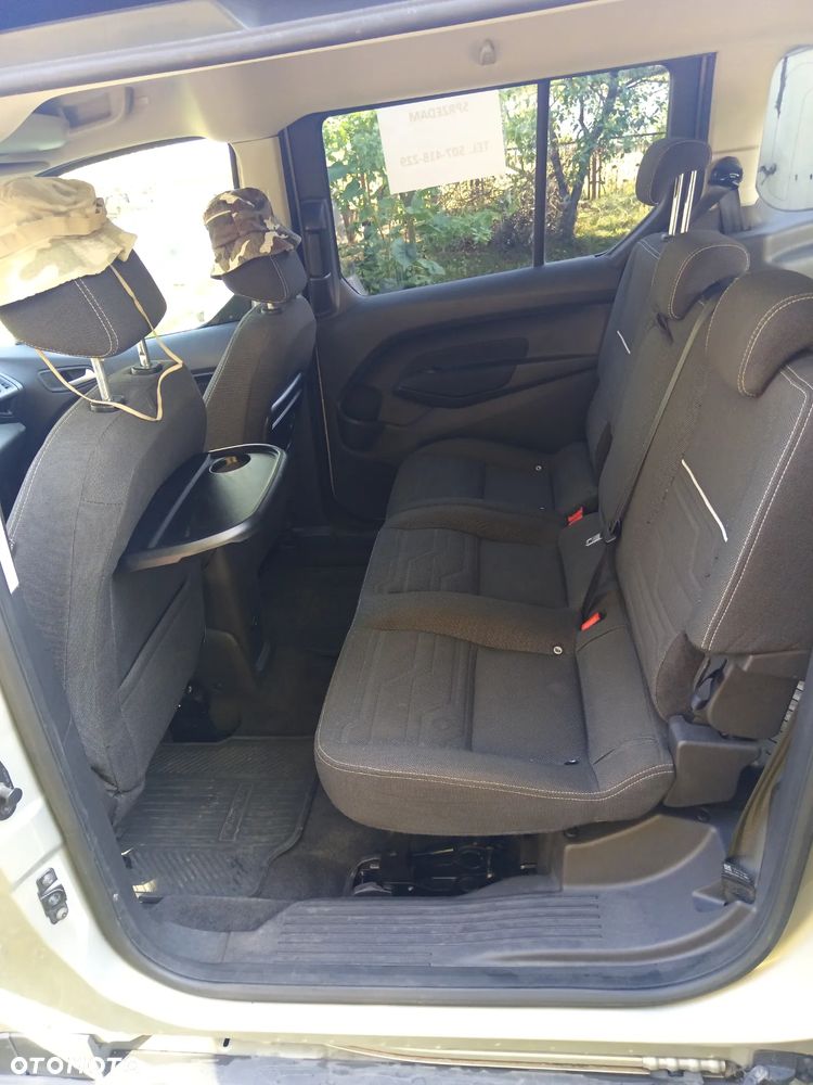 Ford Tourneo Connect - 17