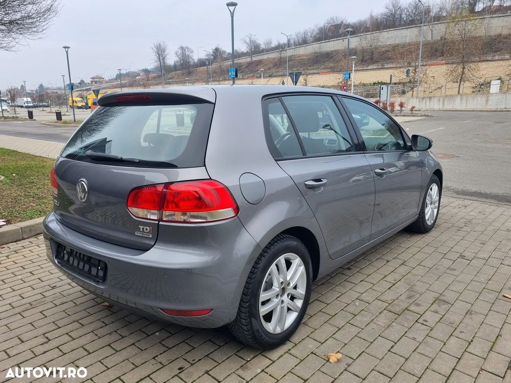 Volkswagen Golf Variant 1.6 TDI DPF BlueMotion Technology DSG Comfortline - 4