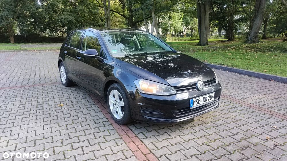 Volkswagen Golf - 2