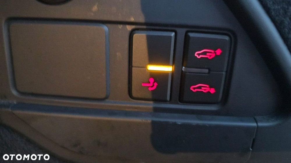 Volkswagen Touareg - 25