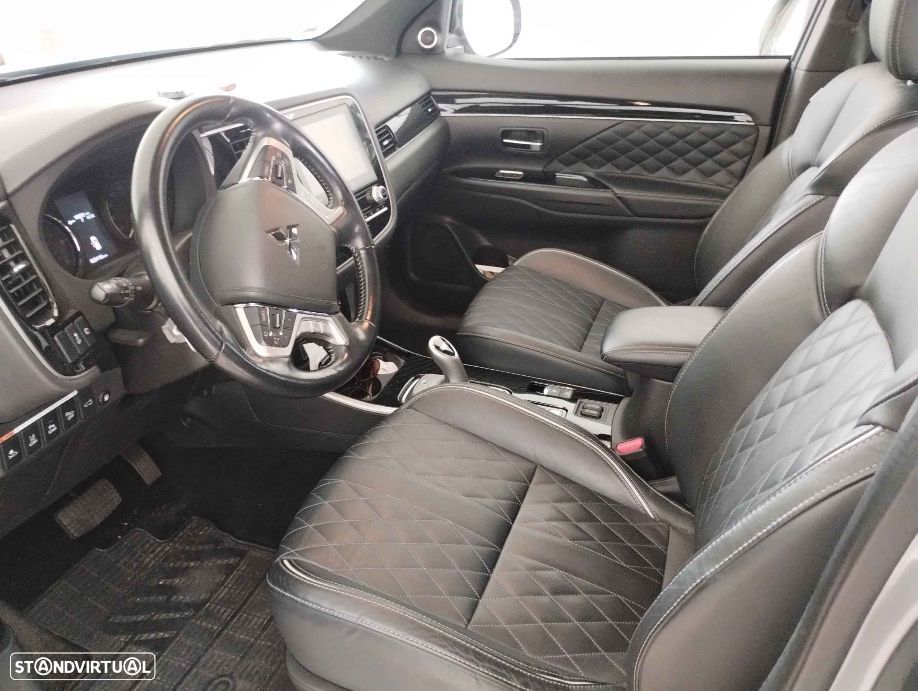 Mitsubishi Outlander 2.4 Instyle - 7