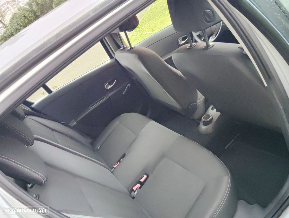 Renault Clio 1.5 dCi Dynamique S - 7