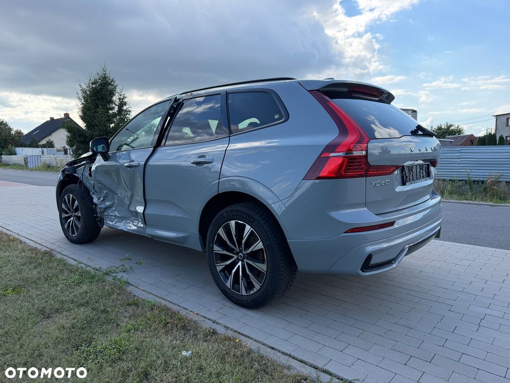 Volvo XC 60 B4 B Plus Dark - 11