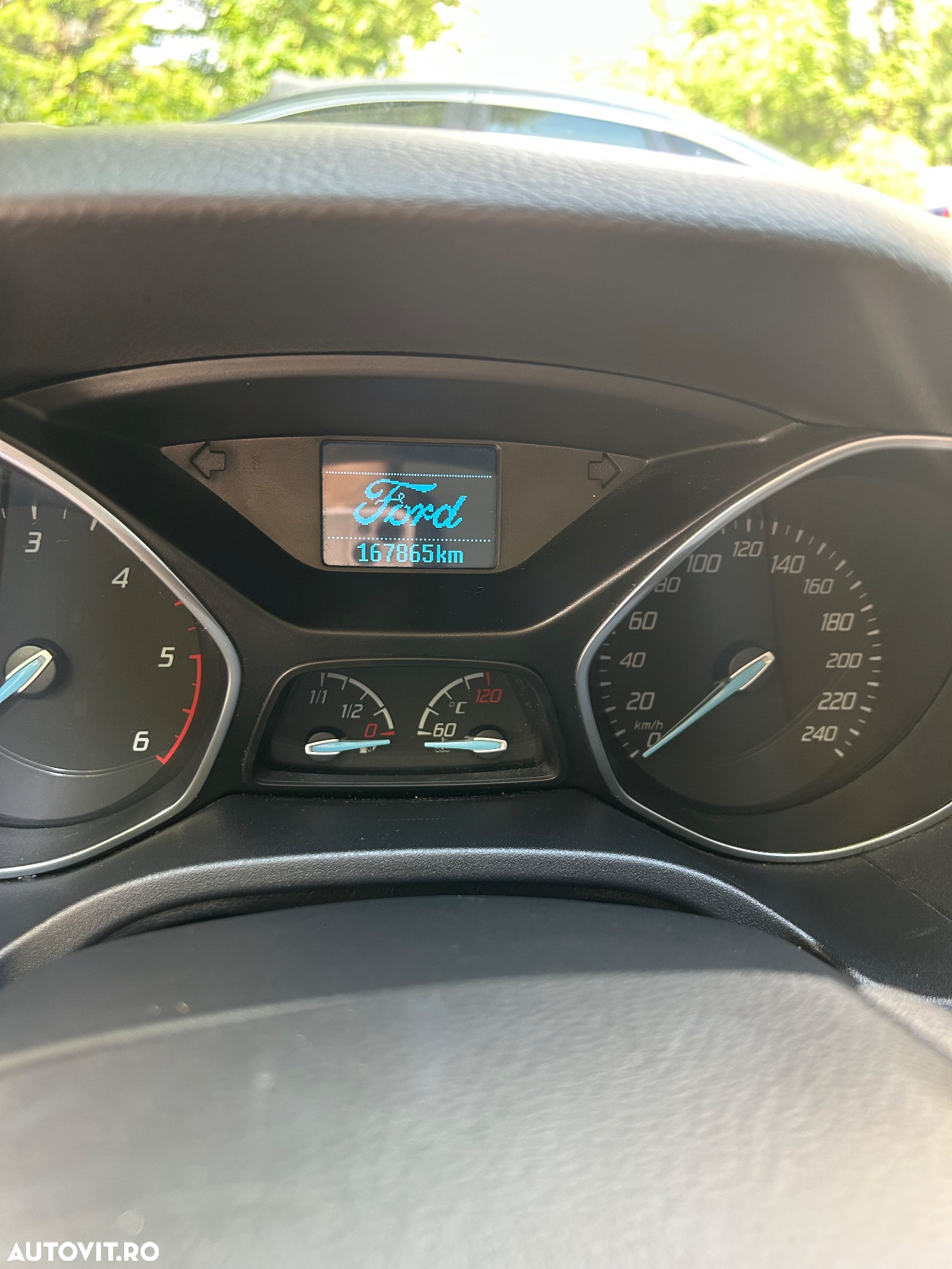 Ford Focus - 8