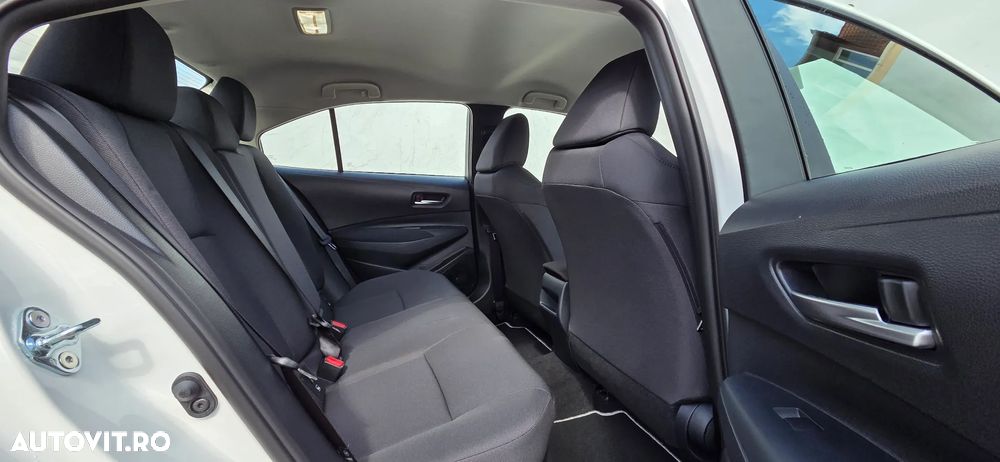 Toyota Corolla 1.8 HSD Eco - 14