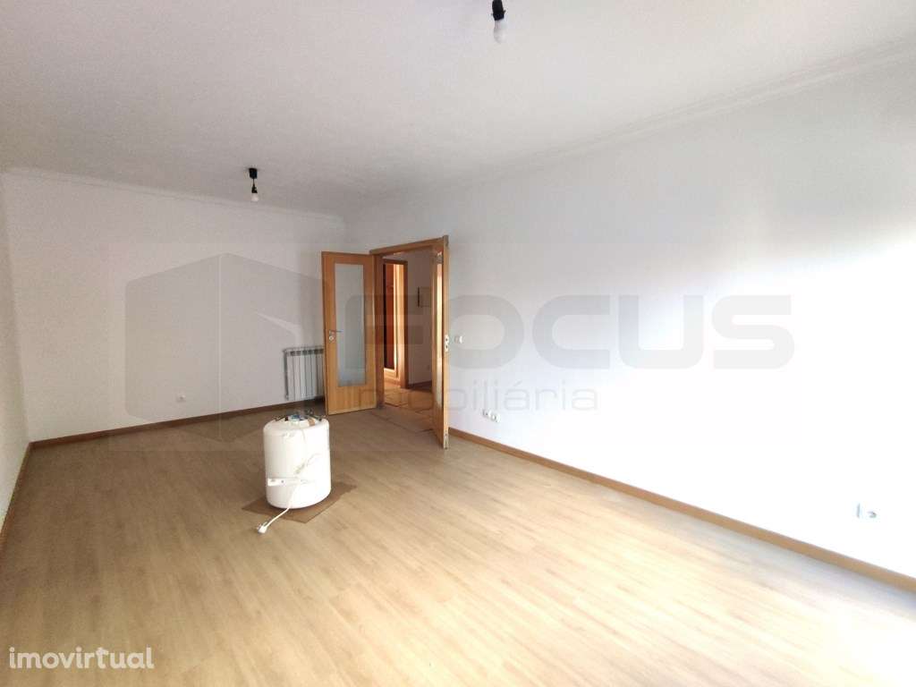 Apartamento T2 para arrendamento - Esgueira / Aveiro - Grande imagem: 2/15