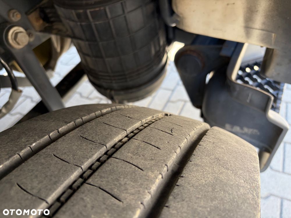 Renault D 12.210 Kontener 18 palet klima winda kurierka - 5