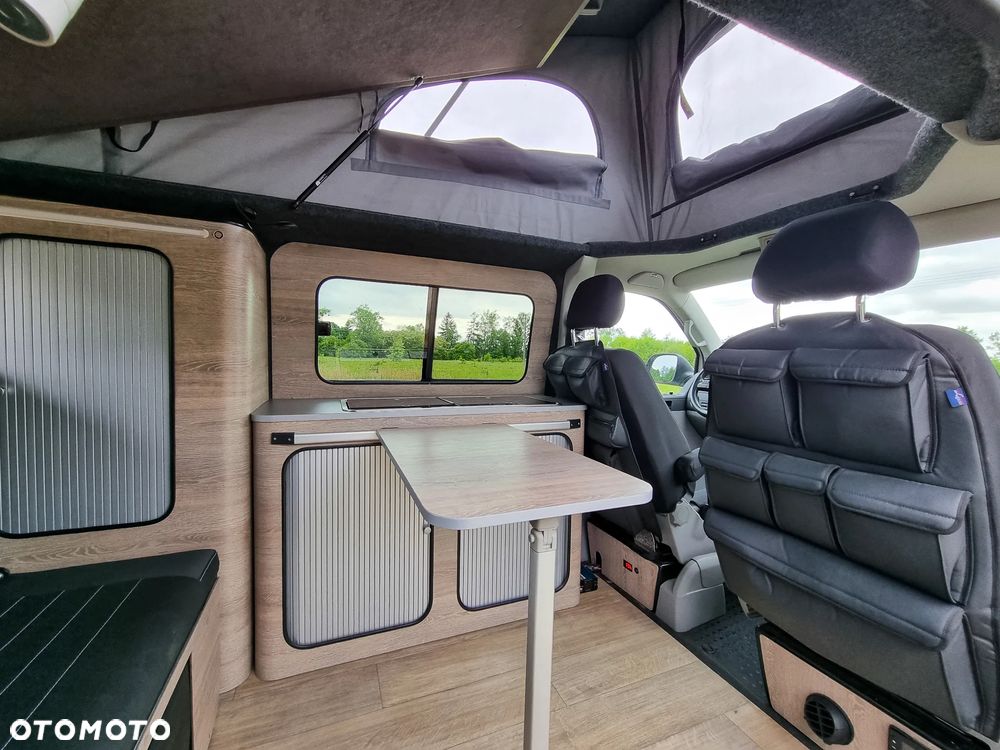 Volkswagen California - 13