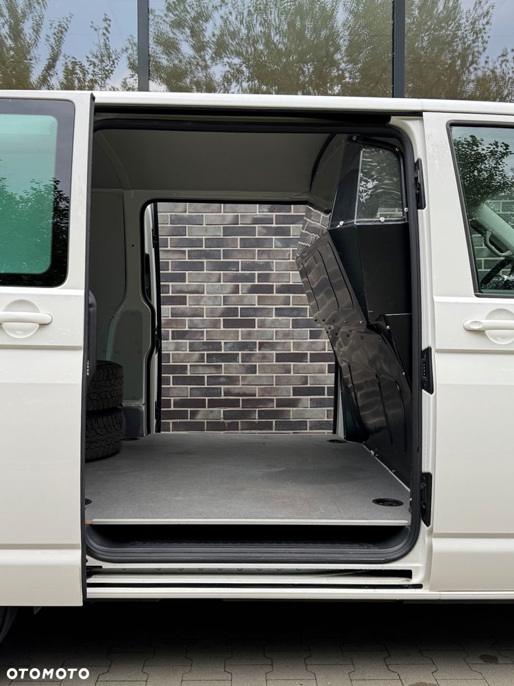 Volkswagen Transporter - 29