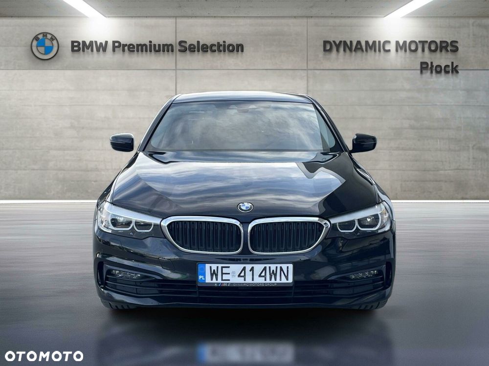 BMW Seria 5 518d Sport - 9