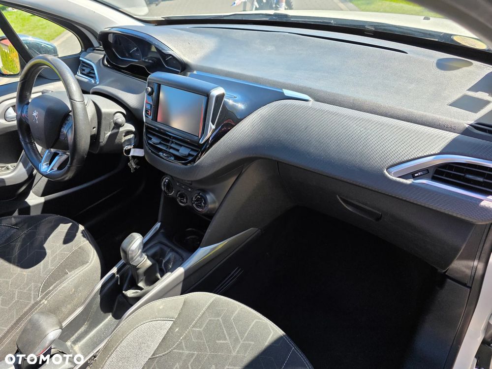 Peugeot 2008 1.6 BlueHDi Active - 10