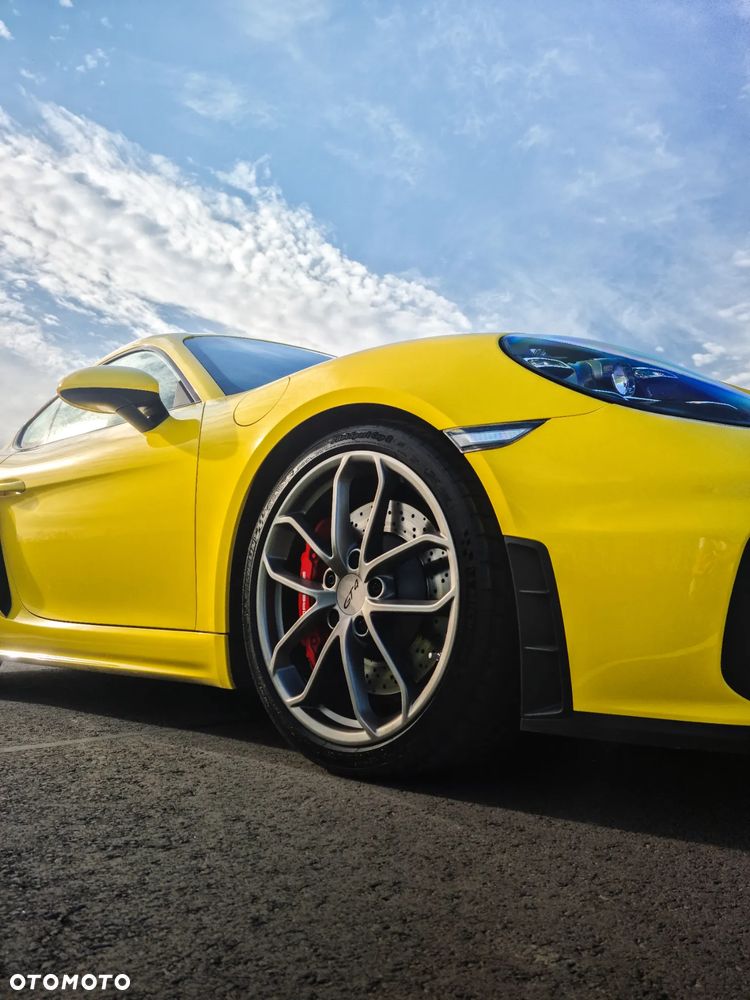 Porsche 718 Cayman GT4 - 6