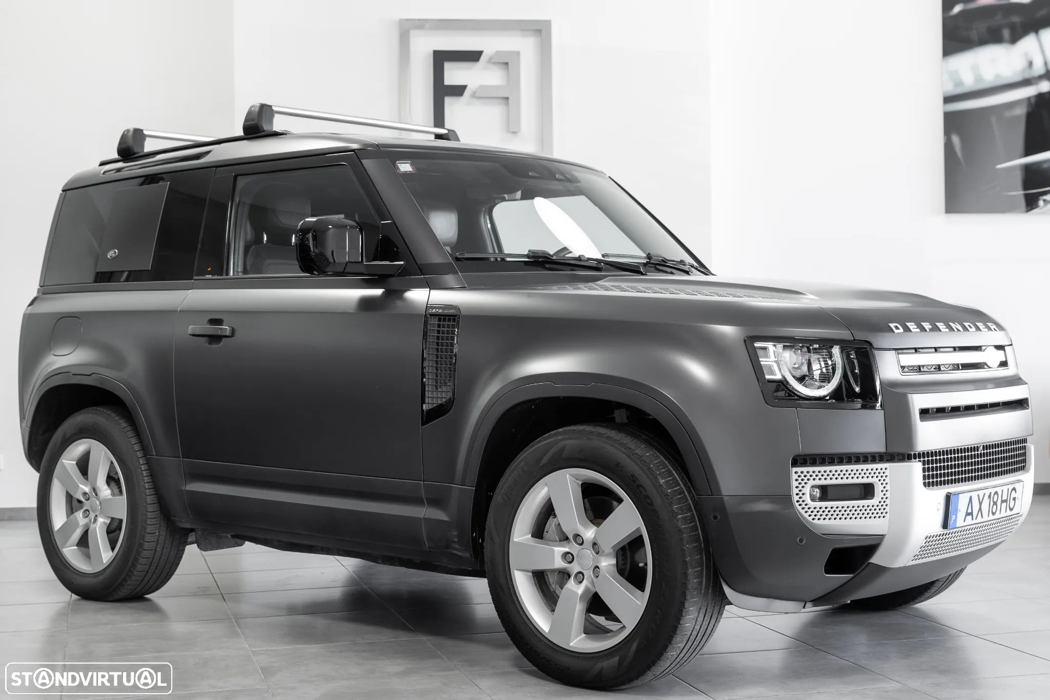 Land Rover Defender 3.0 D300 90 AWD X-Dynamic HSE - 2