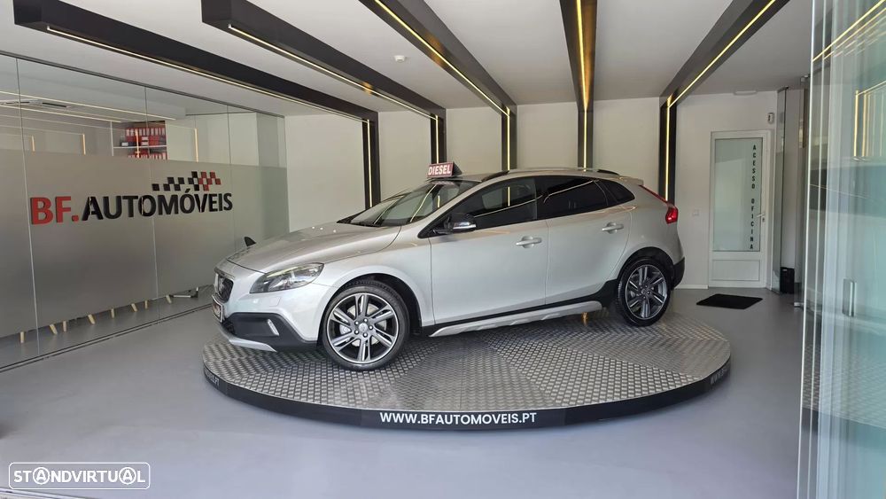 Volvo V40 Cross Country 1.6 D2 Summum - 15