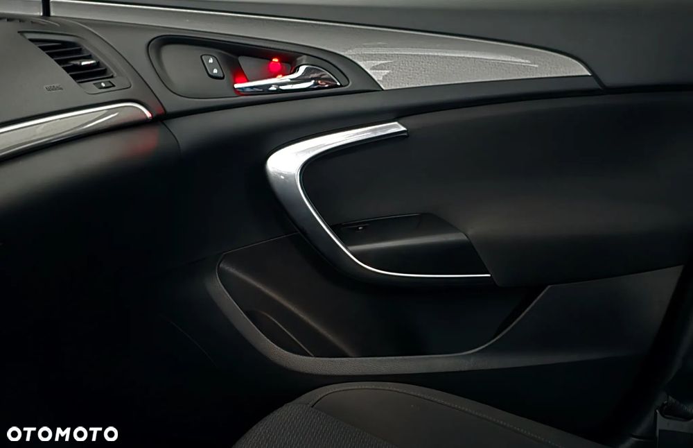 Opel Insignia 1.6 T Edition S&S - 29