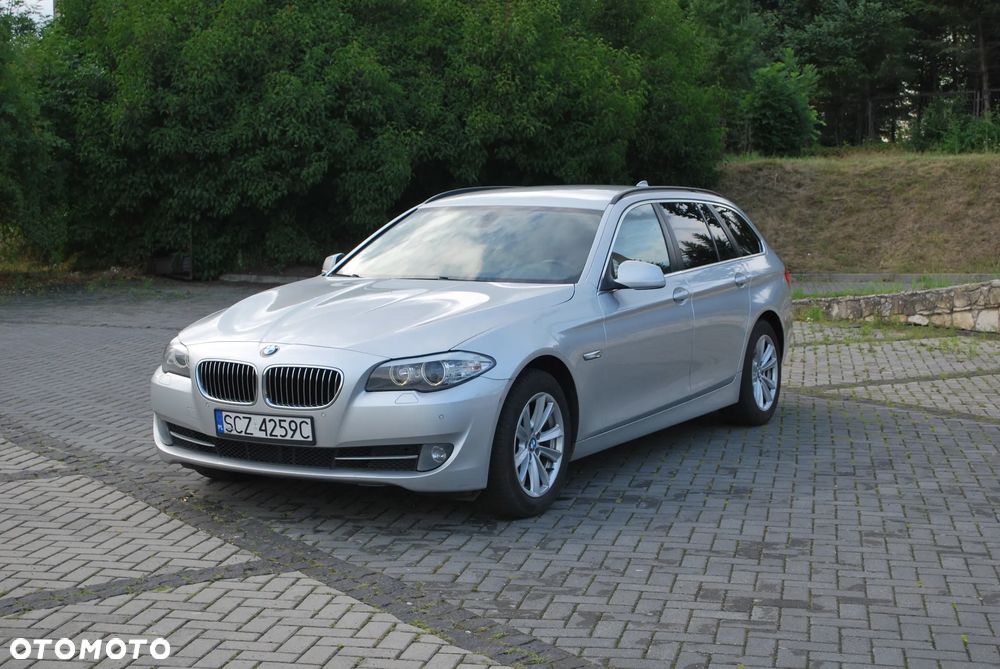 BMW Seria 5 520d - 27