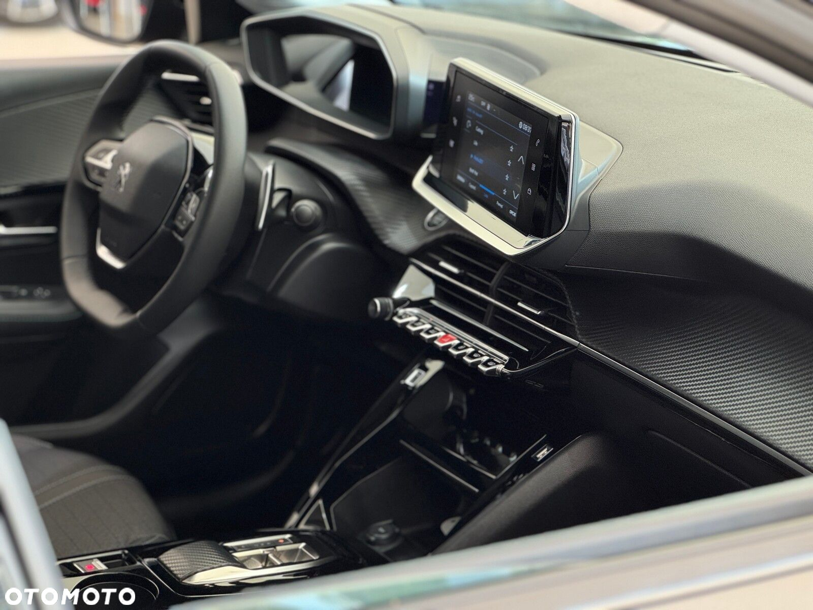 Peugeot 208 1.2 PureTech Allure S&S EAT8 - 36