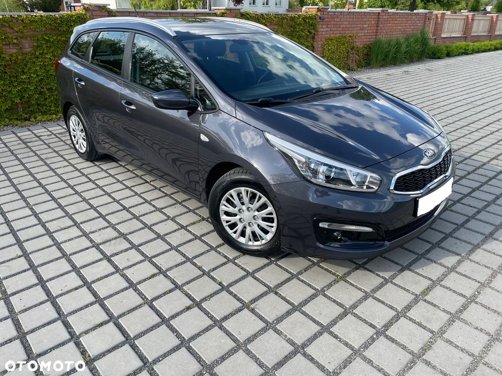Kia Ceed - 1