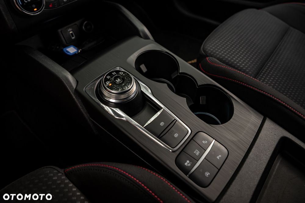 Ford Focus 1.5 EcoBlue Start-Stopp-System ST-LINE - 34