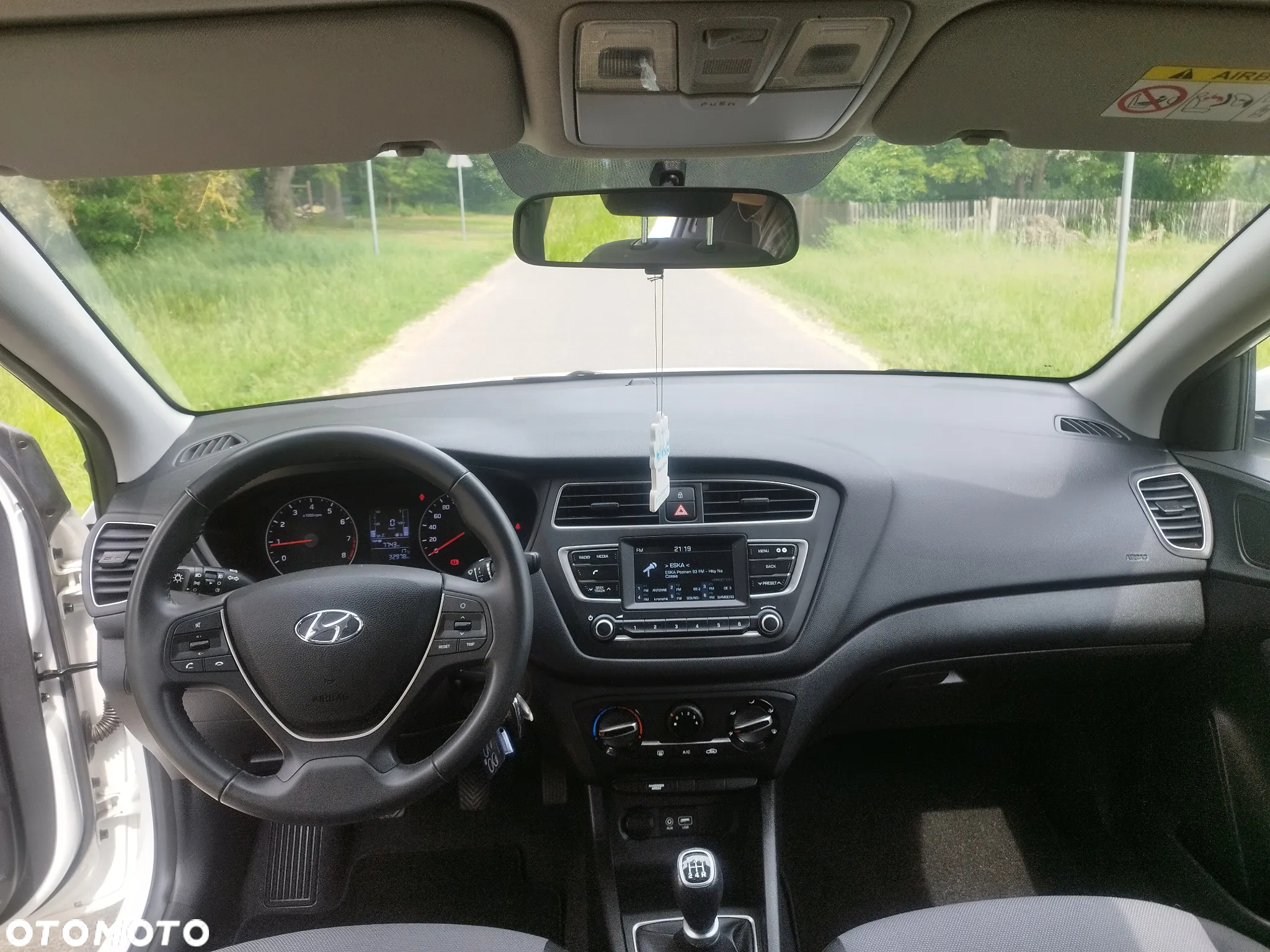 Hyundai i20 1.2 YES Gold - 28
