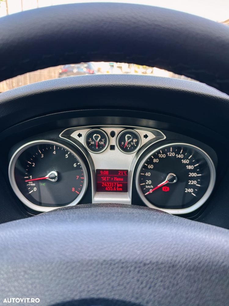 Ford Focus 1.6 Trend - 19