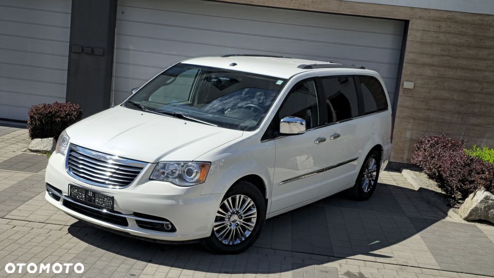 Chrysler Town & Country 3.6 Limited - 4