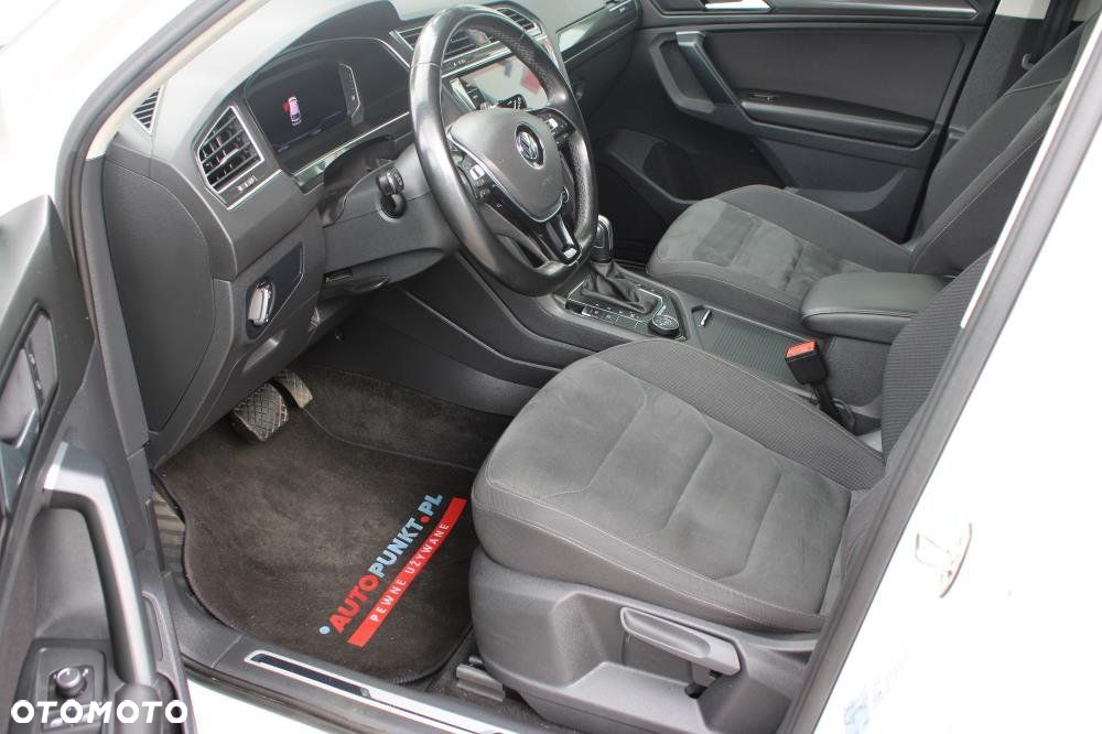 Volkswagen Tiguan - 12