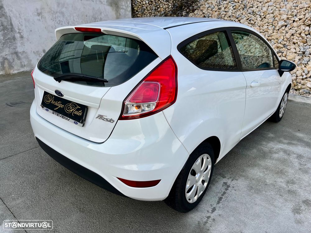Ford Fiesta 1.5 TDCi STLine - 30