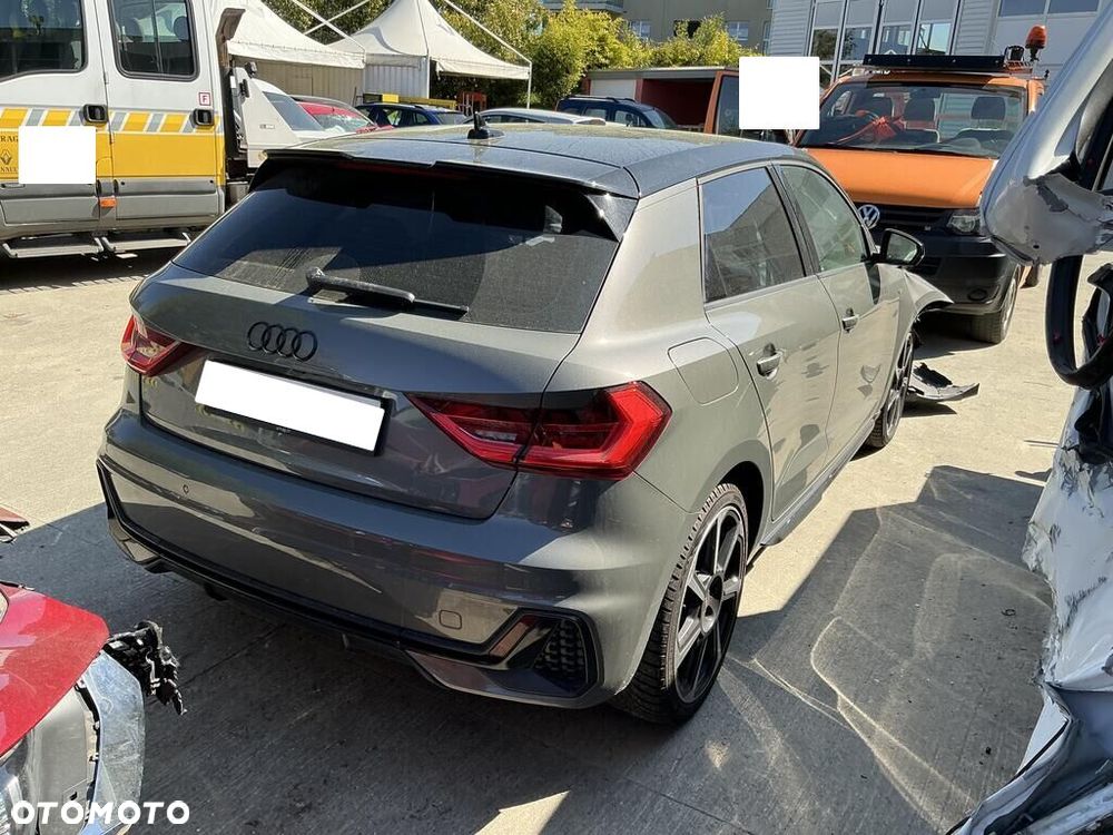 Audi A1 Sportback 30 TFSI S tronic S line - 3