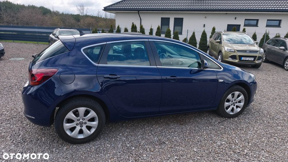 Opel Astra 1.6 Design Edition - 21