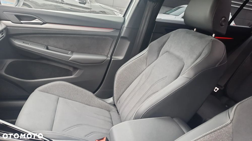 Volkswagen Golf - 17