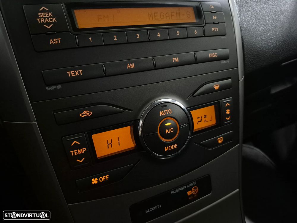 Toyota Corolla 1.4 D-4D Sol - 15