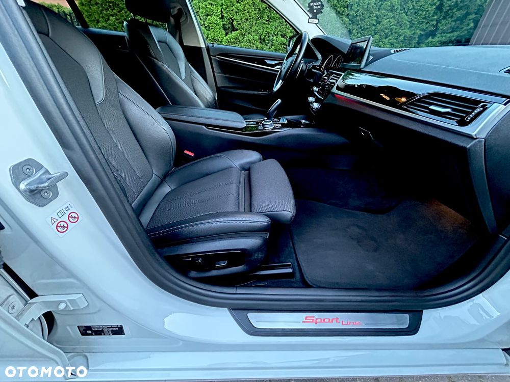BMW Seria 5 520d Sport Line sport - 7
