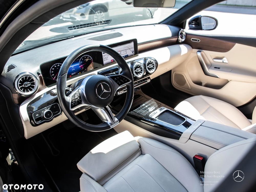 Mercedes-Benz Klasa A 200 Progressive 7G-DCT - 8
