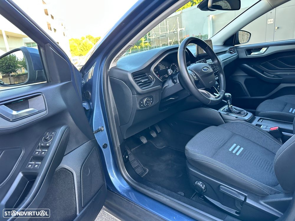 Ford Focus 1.0 EcoBoost MHEV Active X - 27