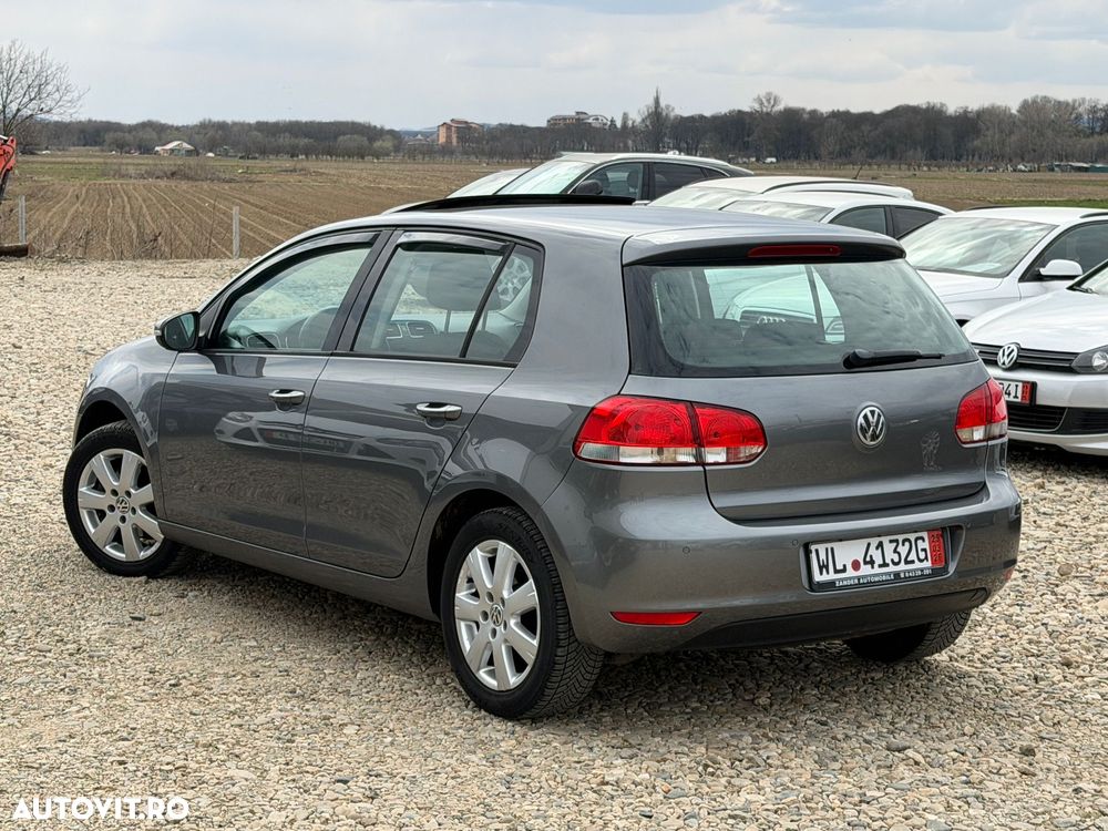 Volkswagen Golf 1.6 Comfortline - 6