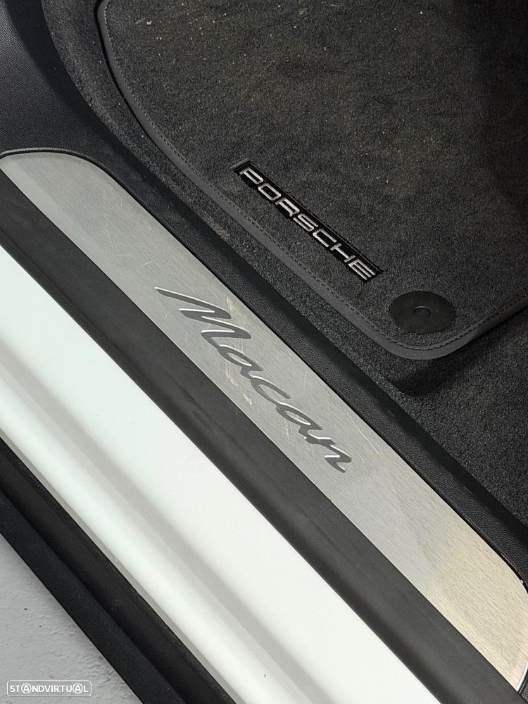 Porsche Macan Electric - 18