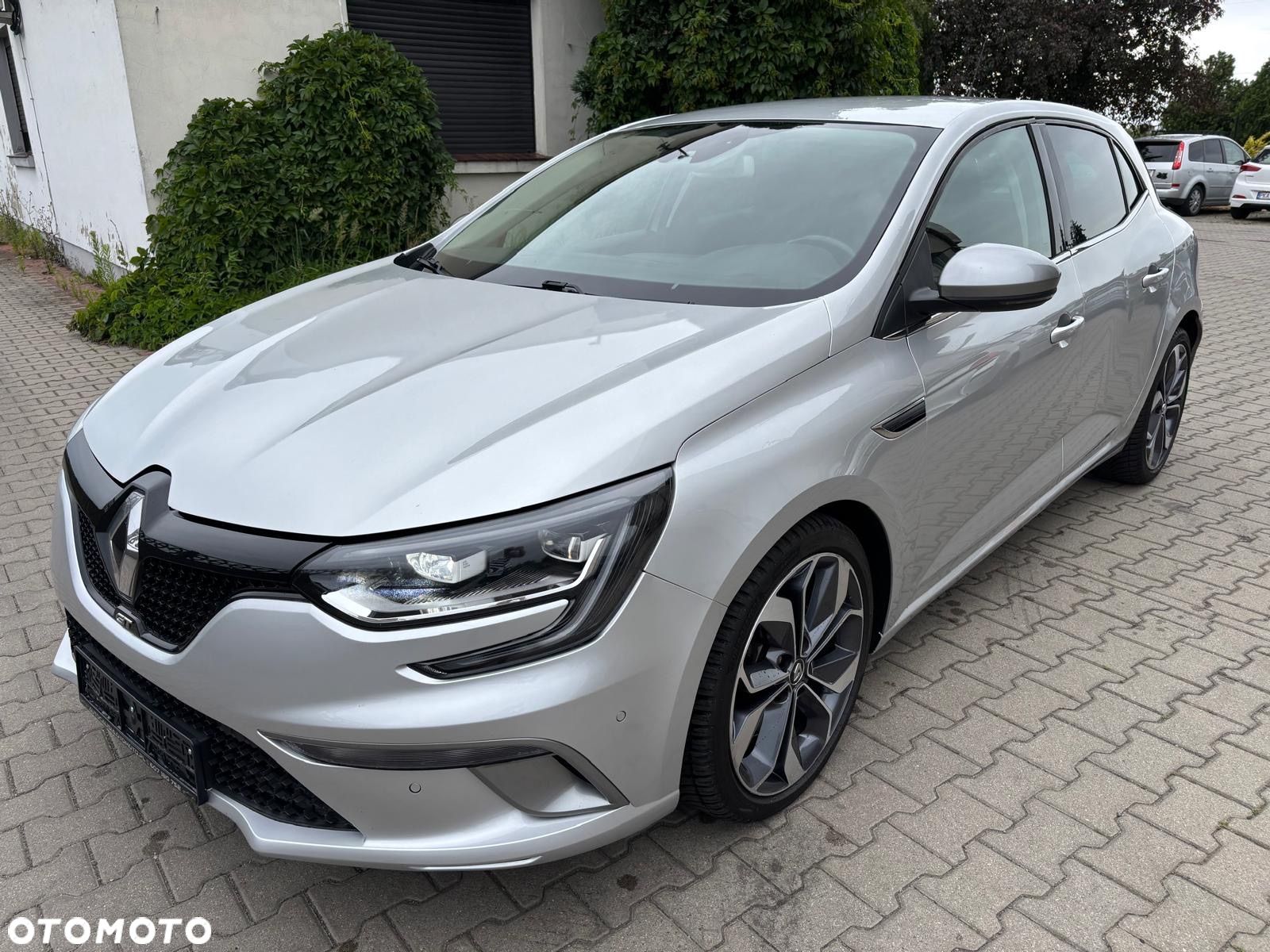 Renault Megane 1.6 TCe GT EDC - 1