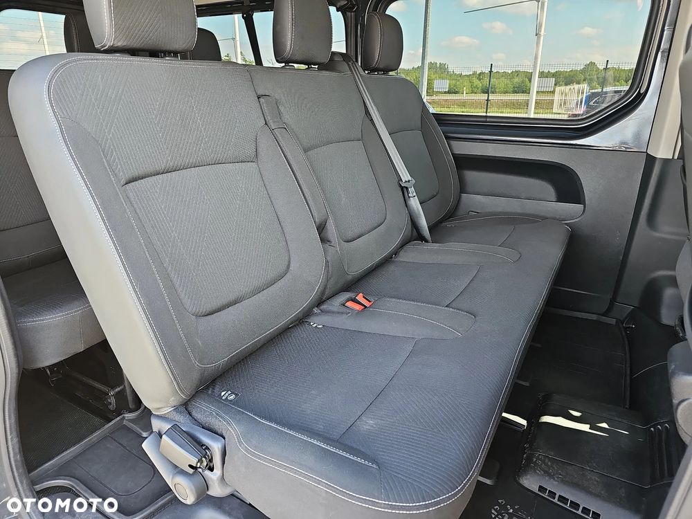 Renault Trafic - 12